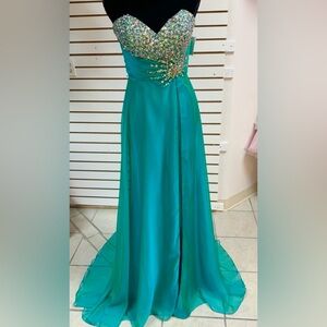 Size 10 Teal Blue Green Beaded Pageant Prom Homecoming Formal gown dress NWT